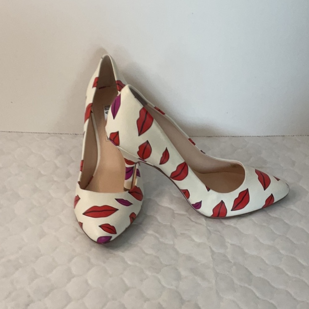 INC International Concepts Stylish Women's Heels with Red and Purple Lip Print